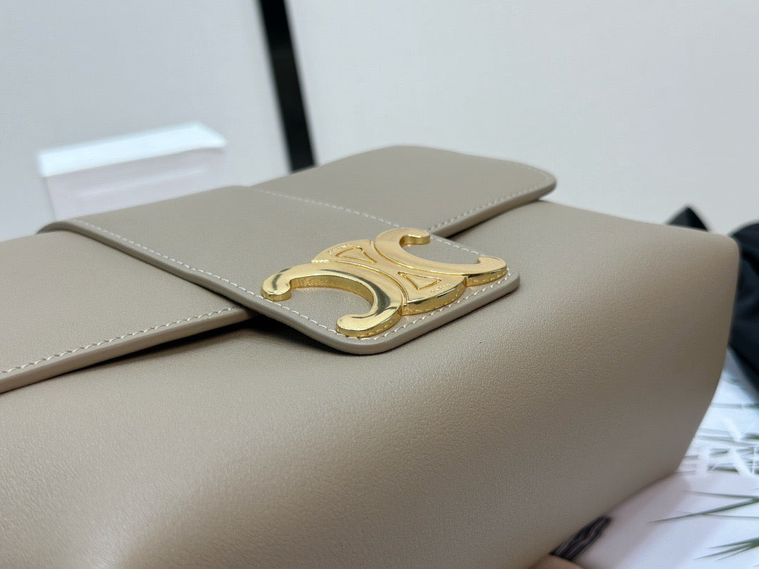 셀린느 빅투아르 체인백 미디움