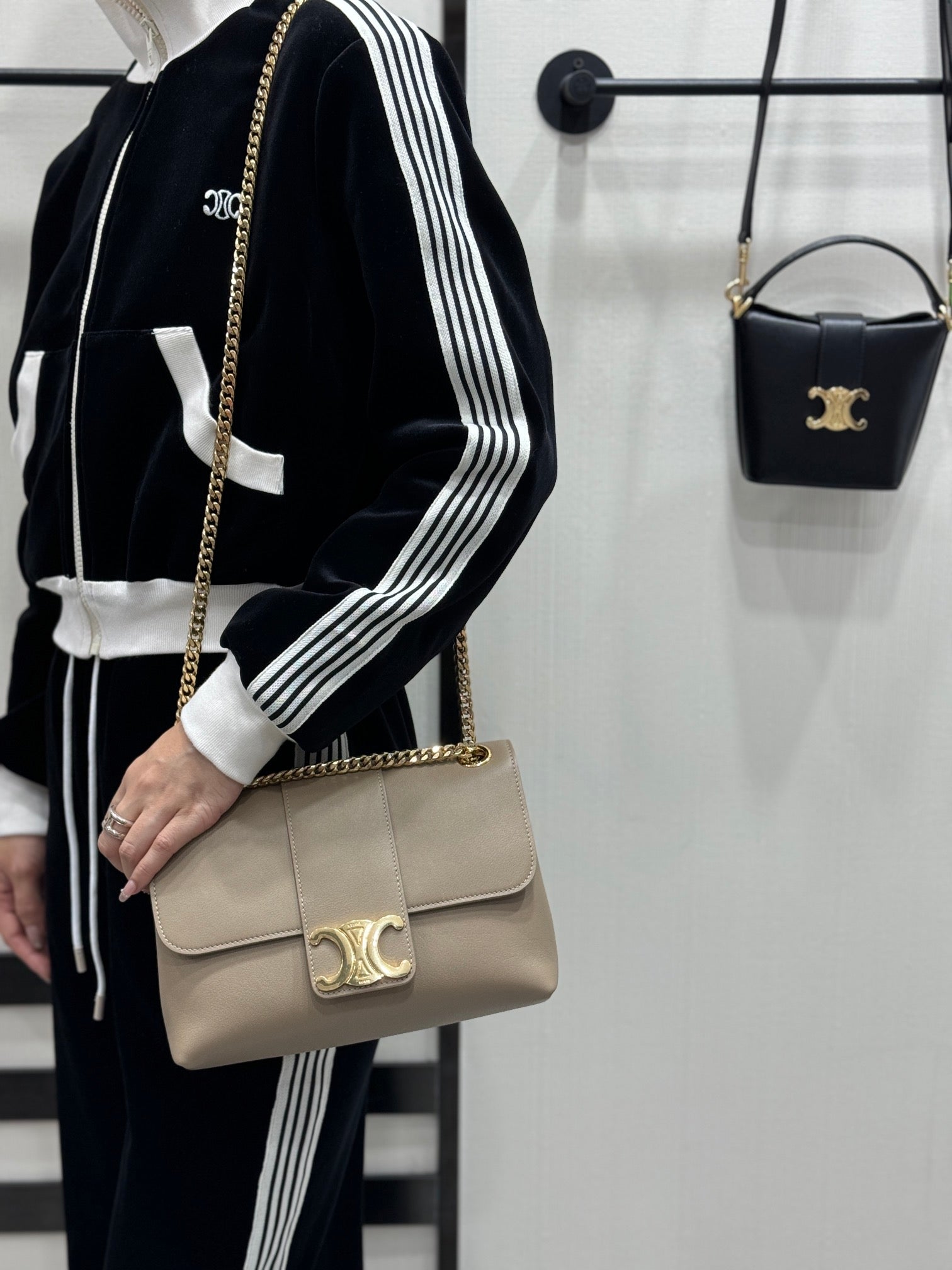 셀린느 빅투아르 체인백 미디움