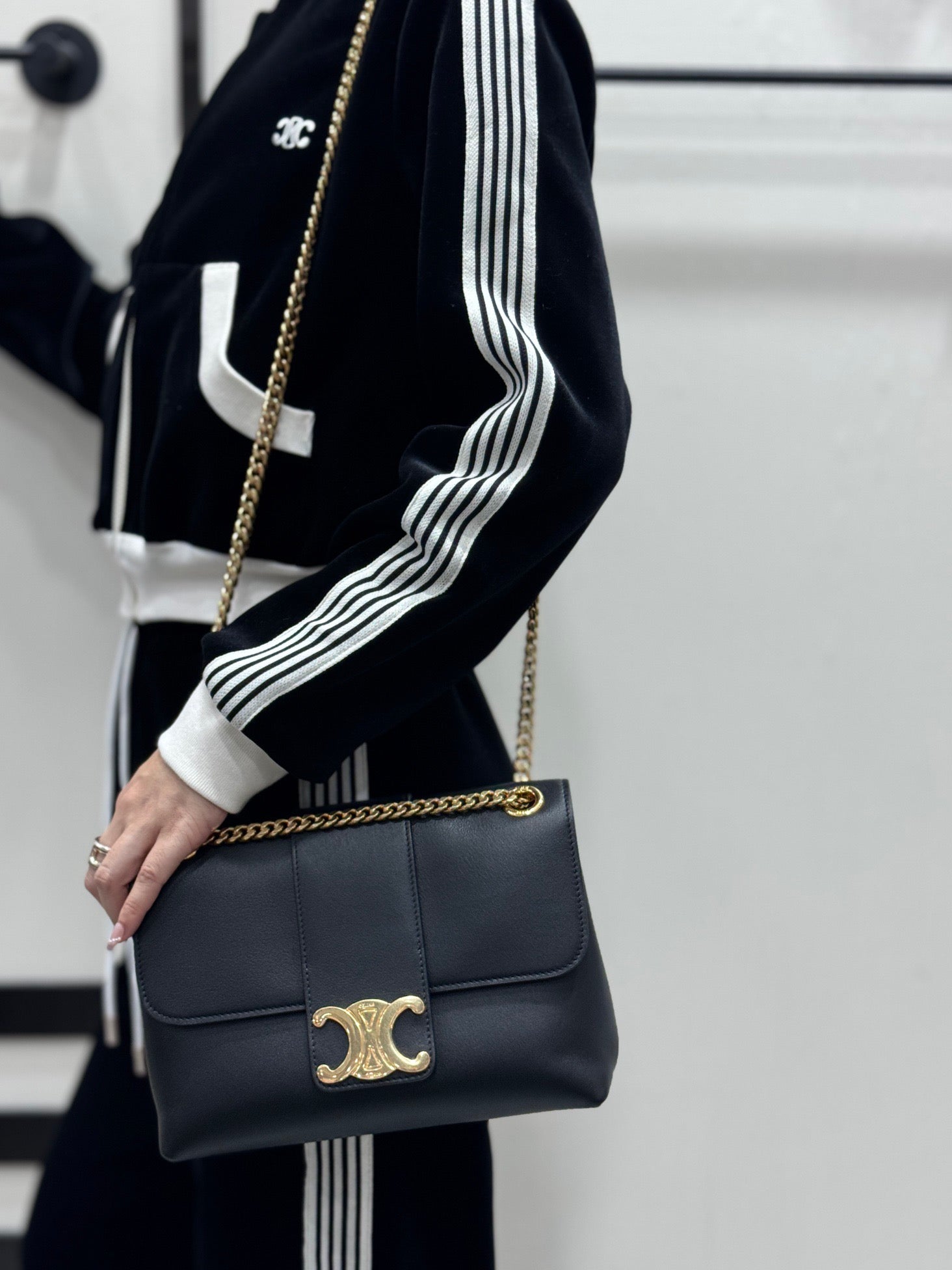 셀린느 빅투아르 체인백 미디움