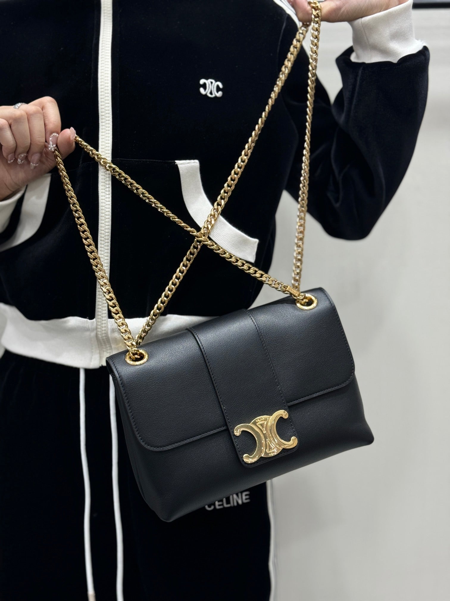 셀린느 빅투아르 체인백 미디움