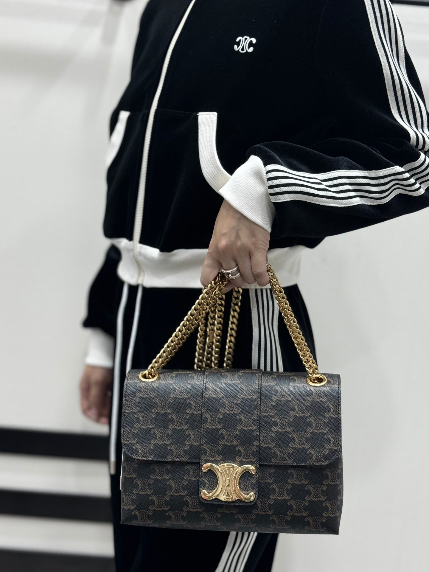 셀린느 미디움 빅투아르 체인백 캔버스