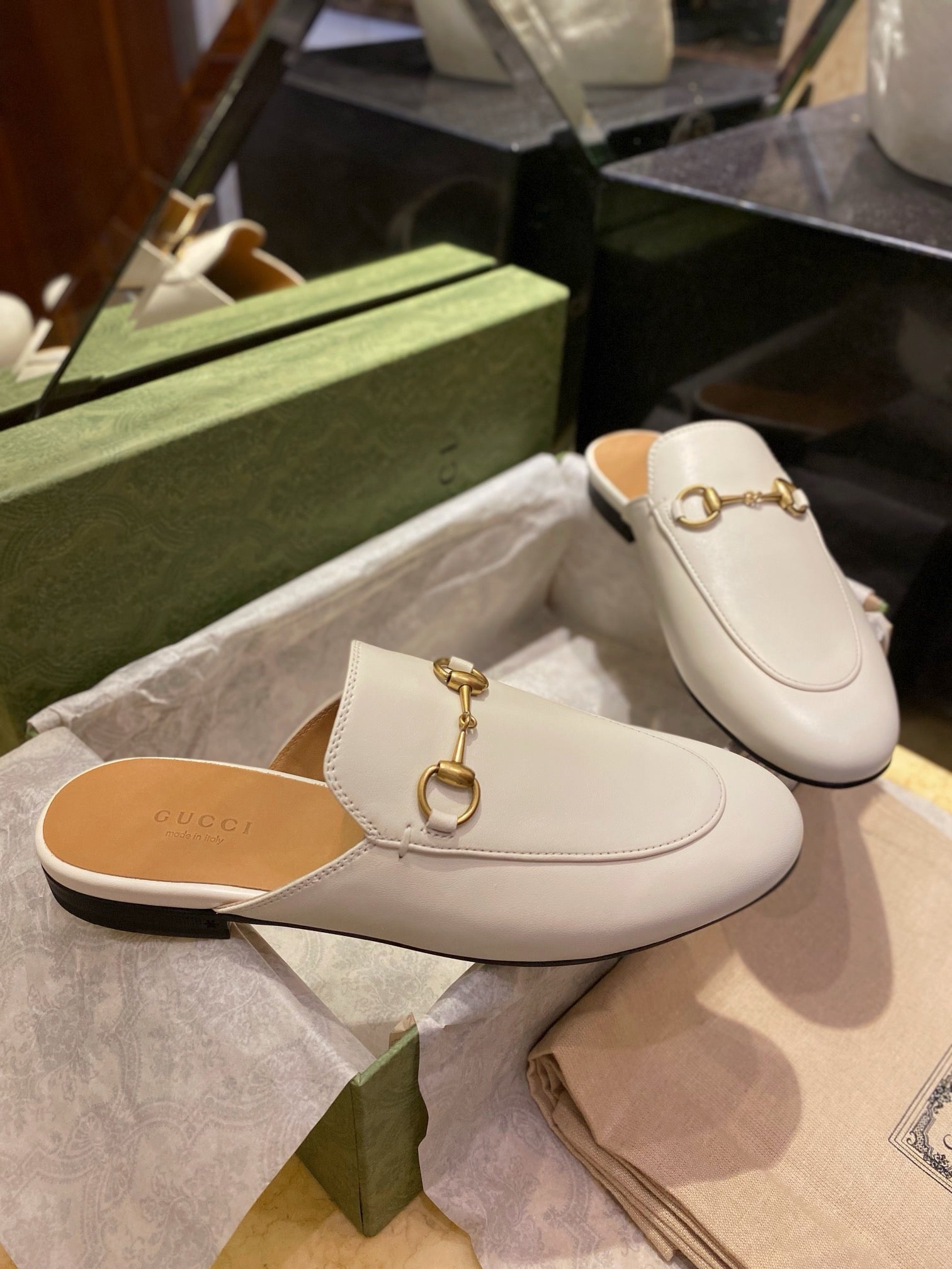 구찌 프린스타운 홀스빗 블로퍼