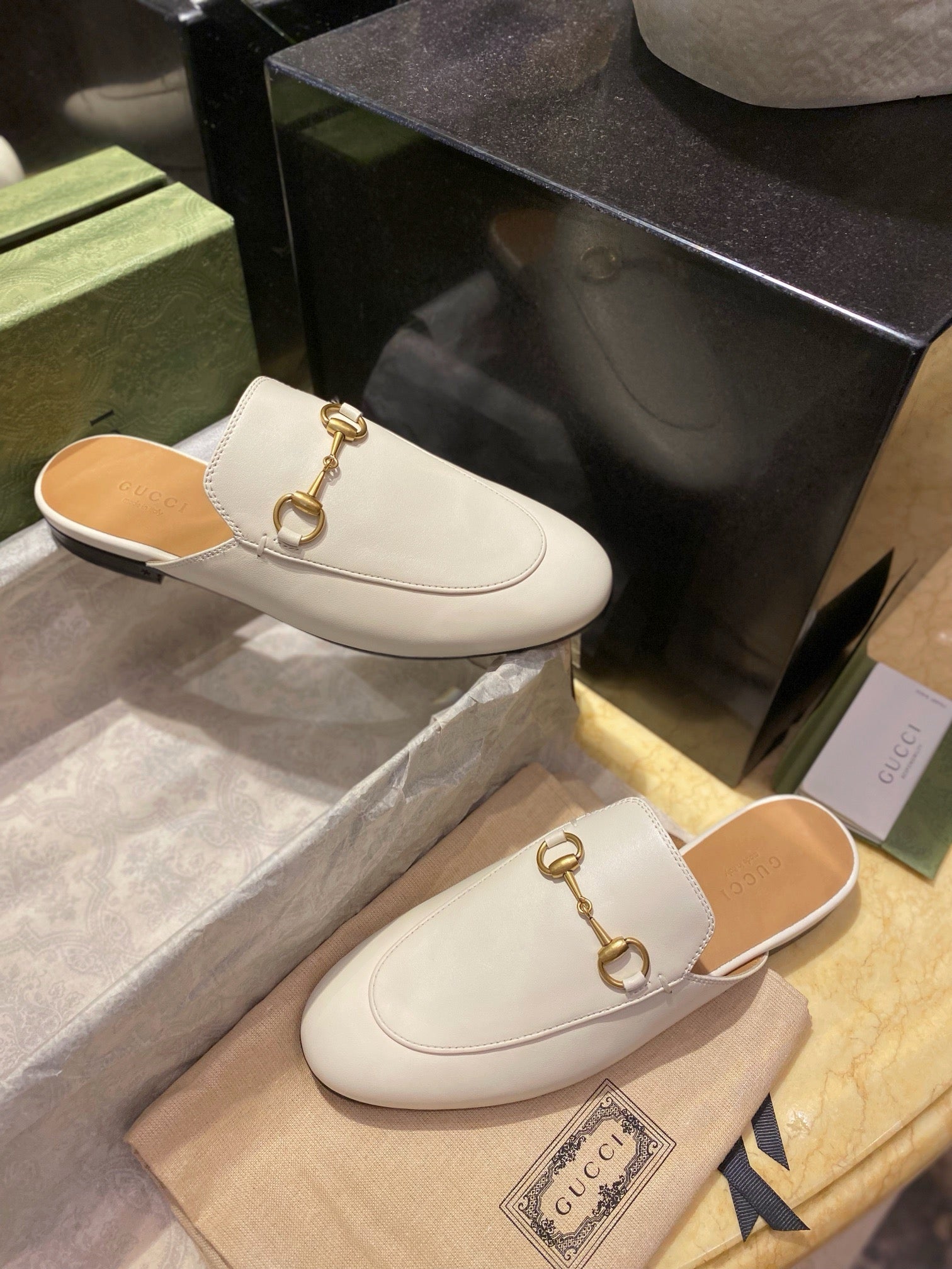 구찌 프린스타운 홀스빗 블로퍼