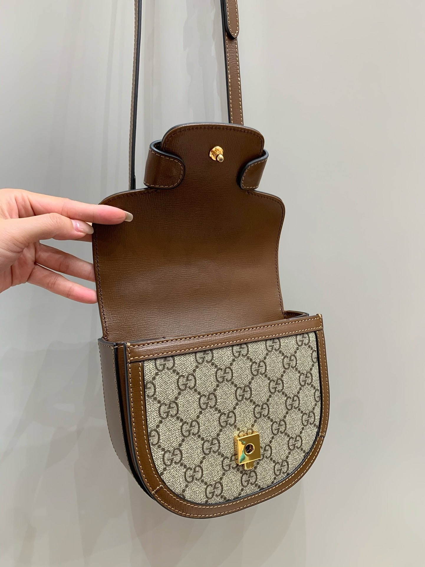 구찌 홀스빗 미니 탑 핸들백