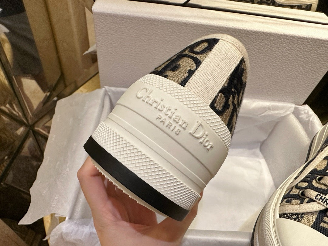 디올 오블리크 플랫폼 스니커즈