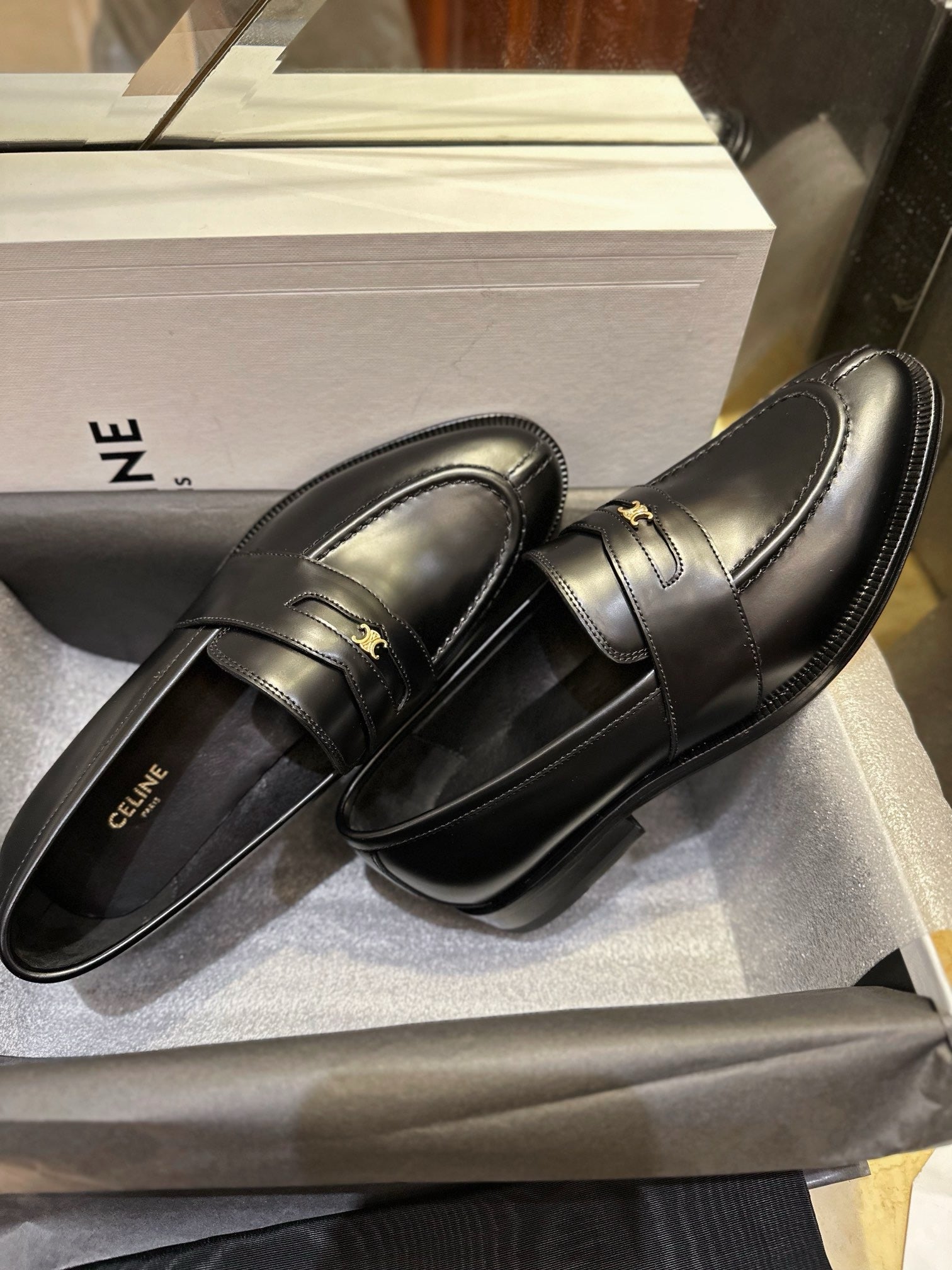 셀린느 말라케 트리옹프 로퍼