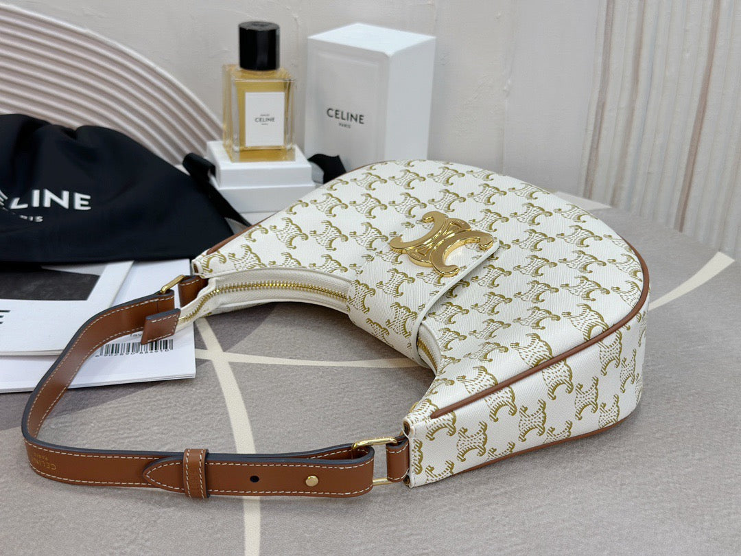 셀린느 트리옹프 아바백 캔버스 미디움