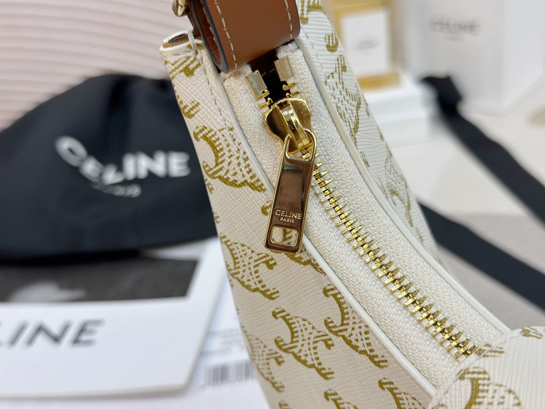 셀린느 트리옹프 아바백 캔버스 미디움