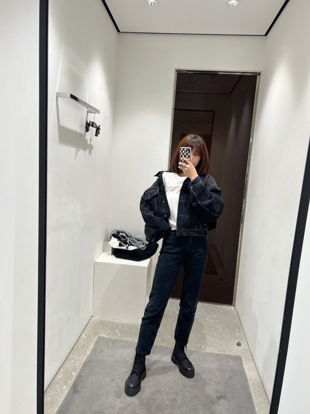 셀린느 나일론 벌키 레이스업 부츠