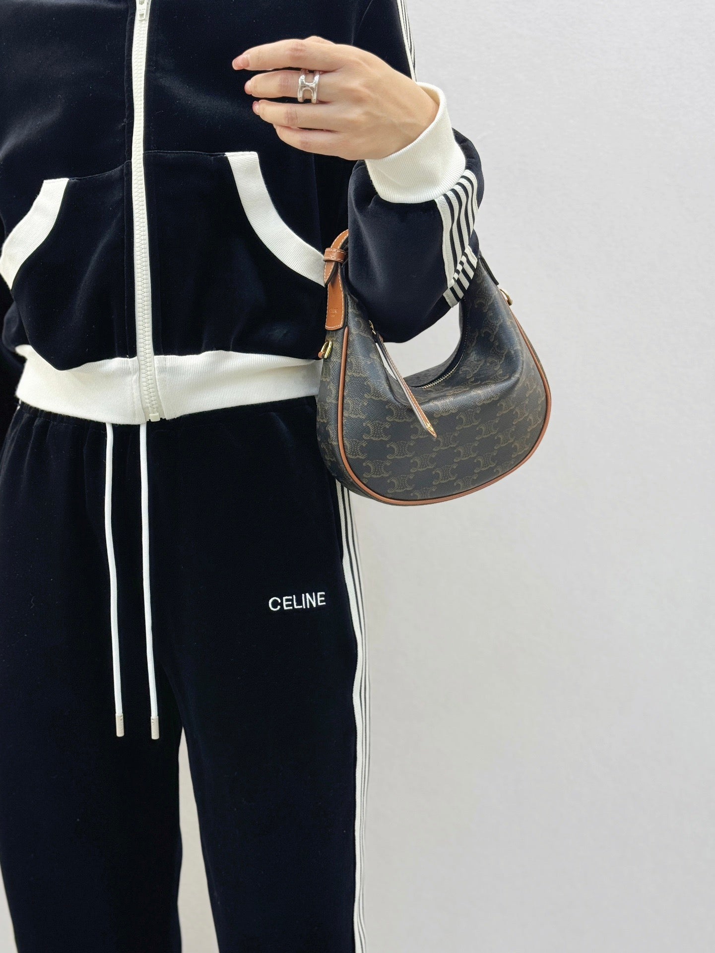 셀린느 틴 룰루백