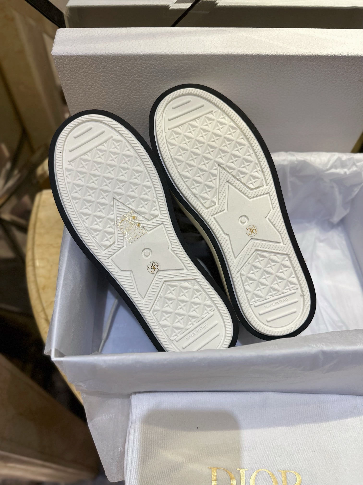 디올 워크엔디올 플랫폼 테크니컬 메시 스니커즈