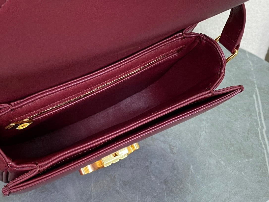 셀린느 트리옹프 틴 베사체 숄더백