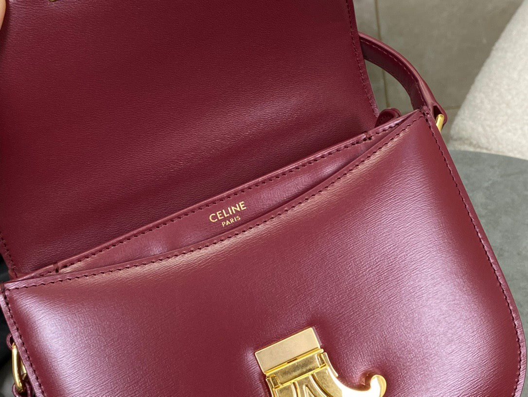 셀린느 트리옹프 틴 베사체 숄더백