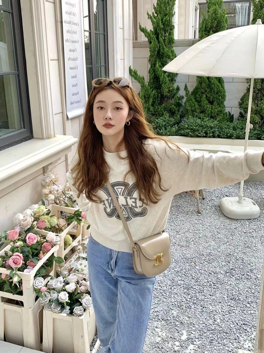 셀린느 트리옹프 틴 베사체 숄더백