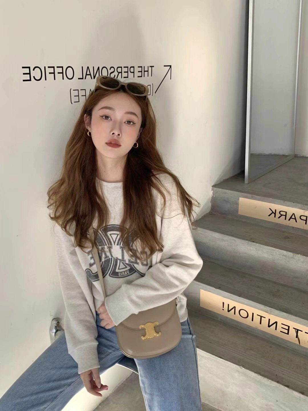 셀린느 트리옹프 틴 베사체 숄더백