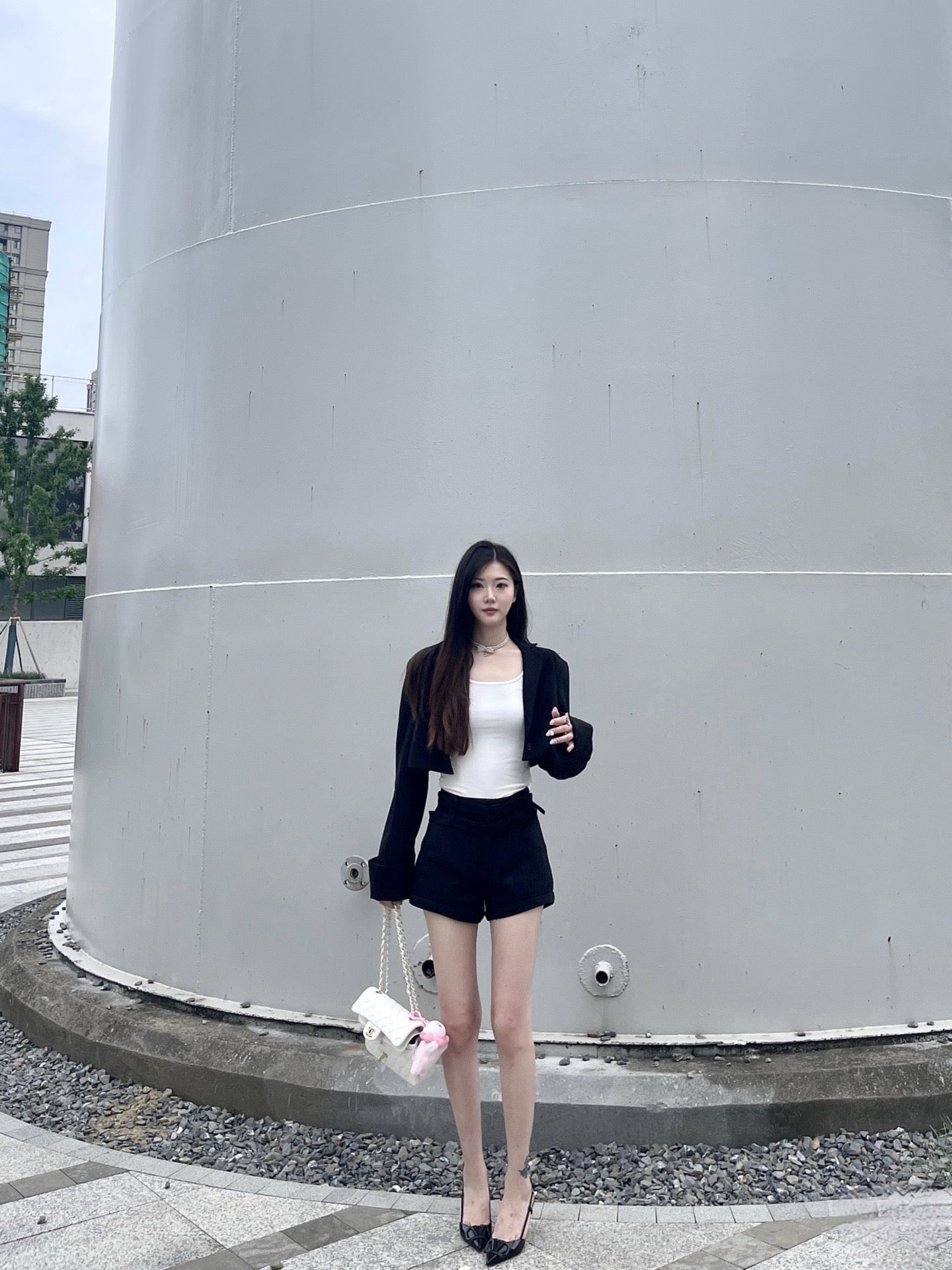발렌티노 페이던트 브이로고 시그니처 슬링백 펌프스