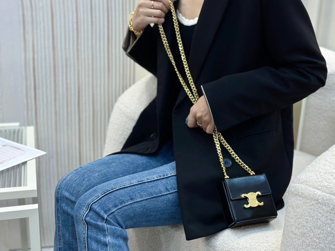 셀린느 트리옹프 미니 박스백