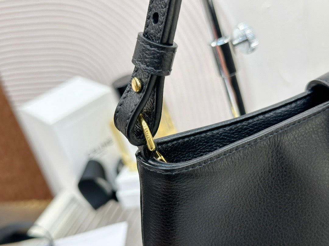 셀린느 윌튼 트리옹프 클러치 숄더백