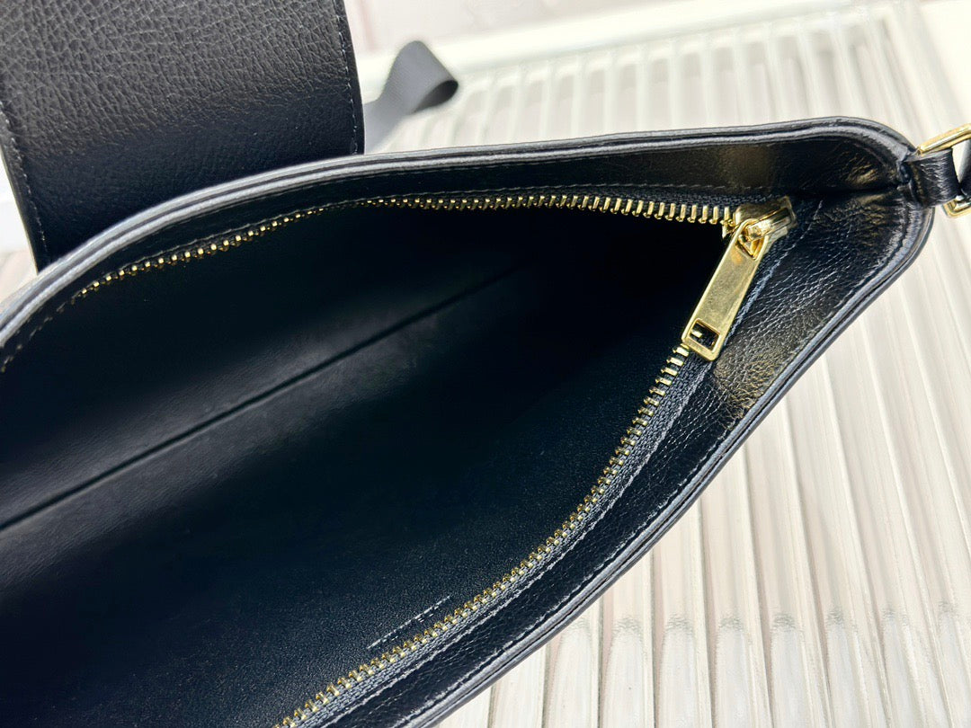 셀린느 윌튼 트리옹프 클러치 숄더백