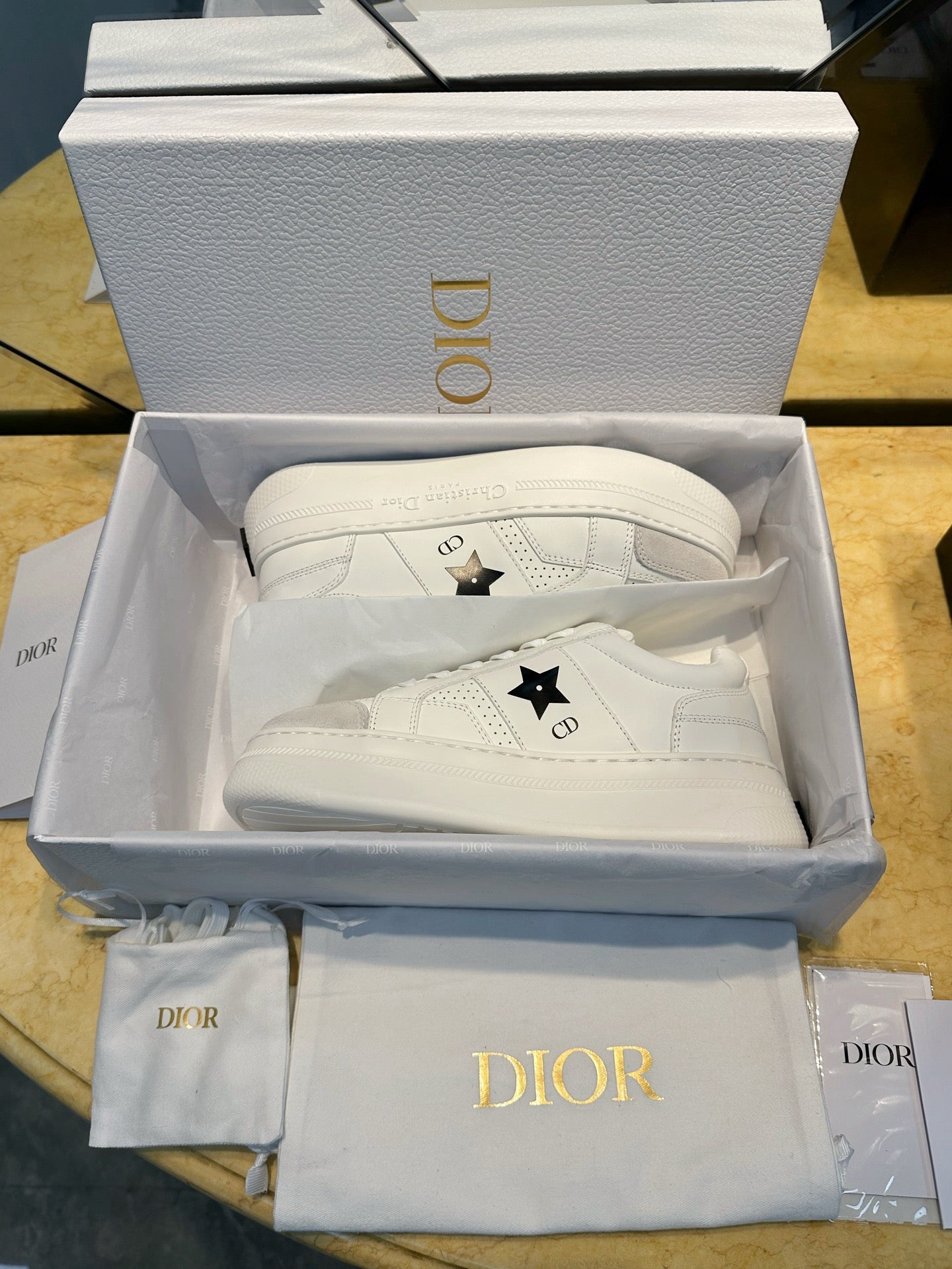 디올 스타 플랫폼 스니커즈