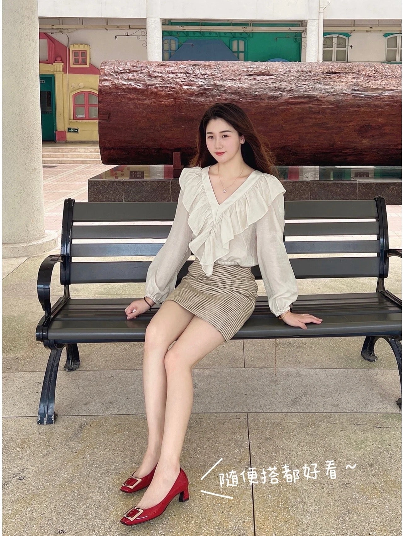 로저비비에 트럼펫 메탈 버클 펌프스