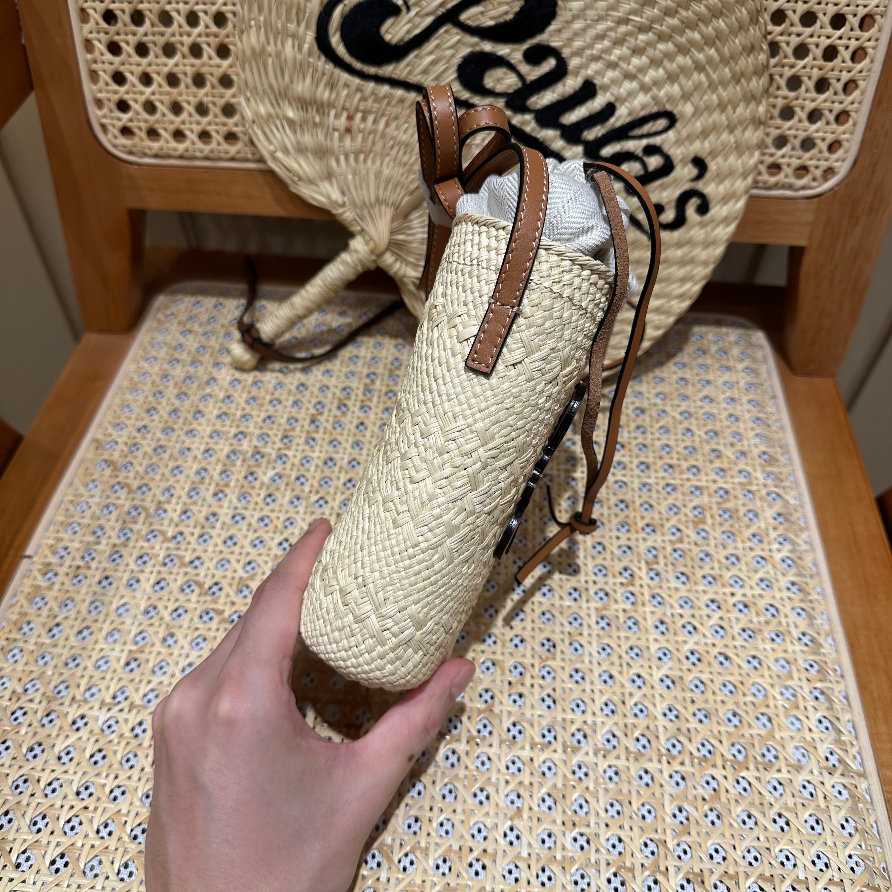 로에베 아나그램 라탄 버킷백