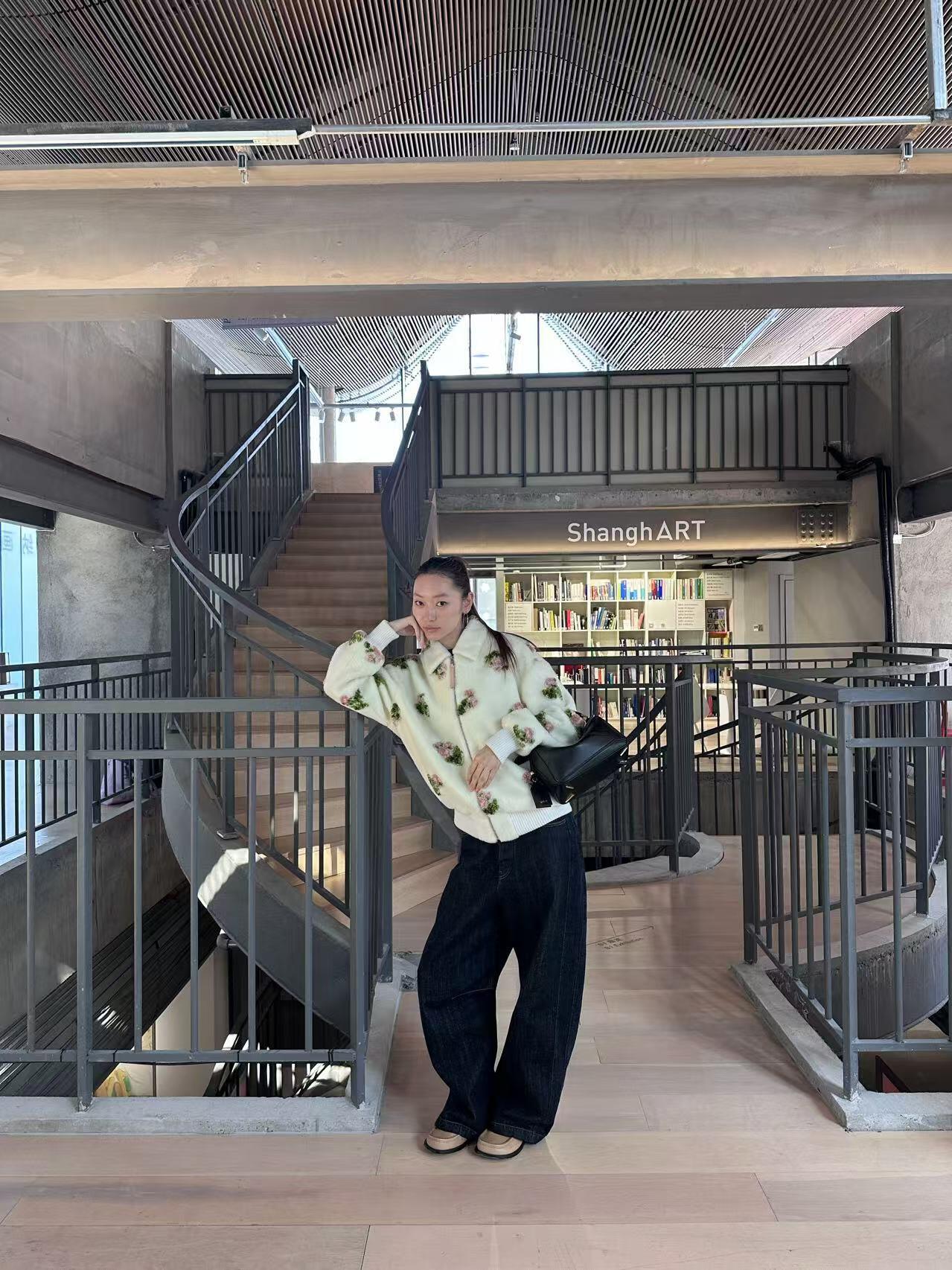 로에베 페더라이트 퍼즐백 스몰