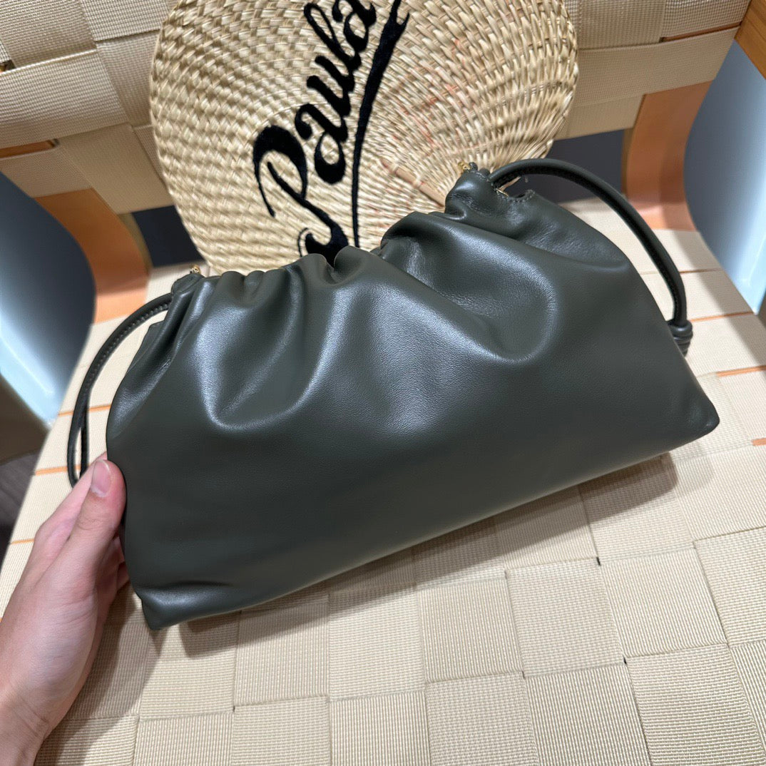 로에베 플라멩코 펄스 미디움