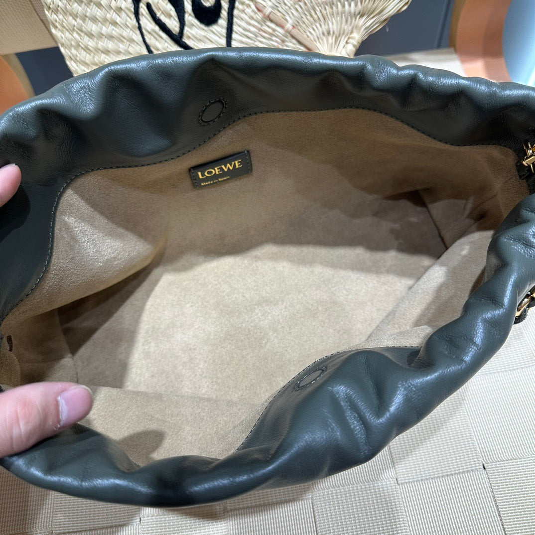 로에베 플라멩코 펄스 미디움