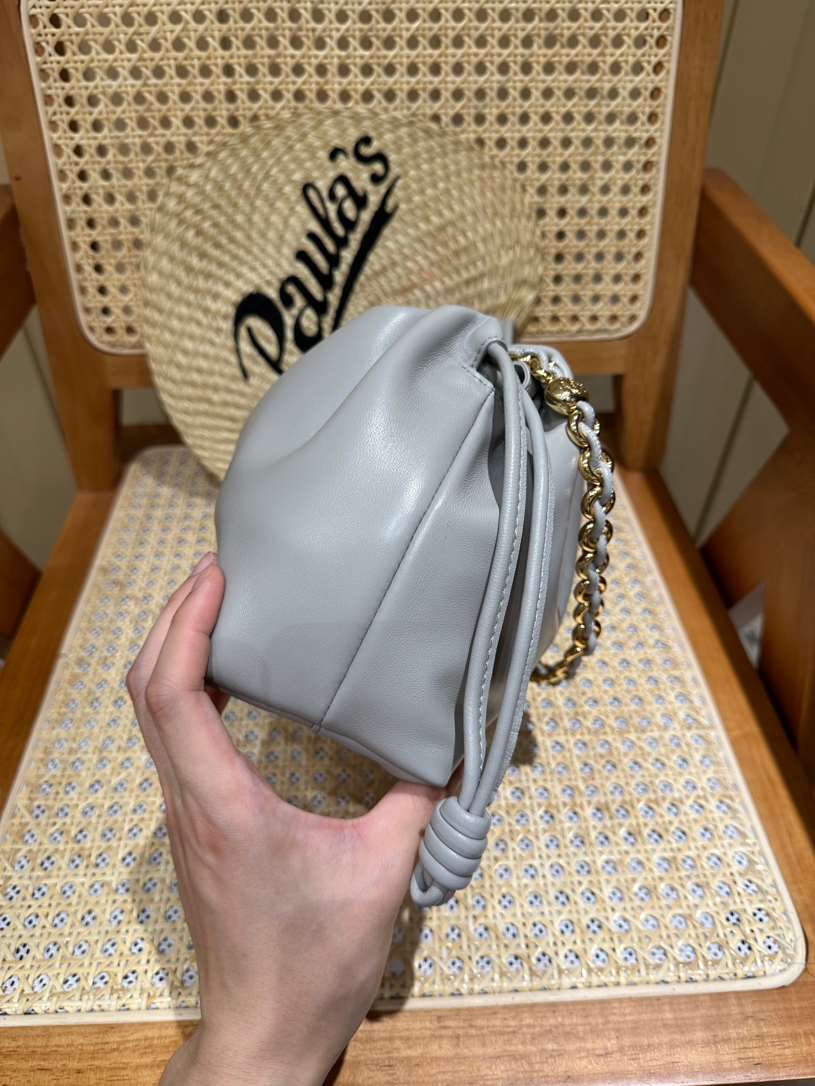 로에베 플라멩코 펄스 미디움