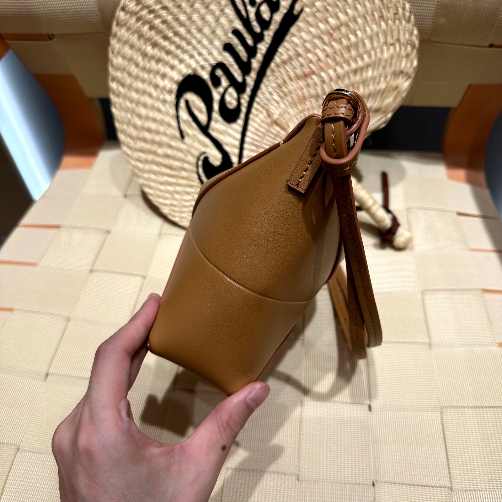 로에베 퍼즐 폴드 파우치