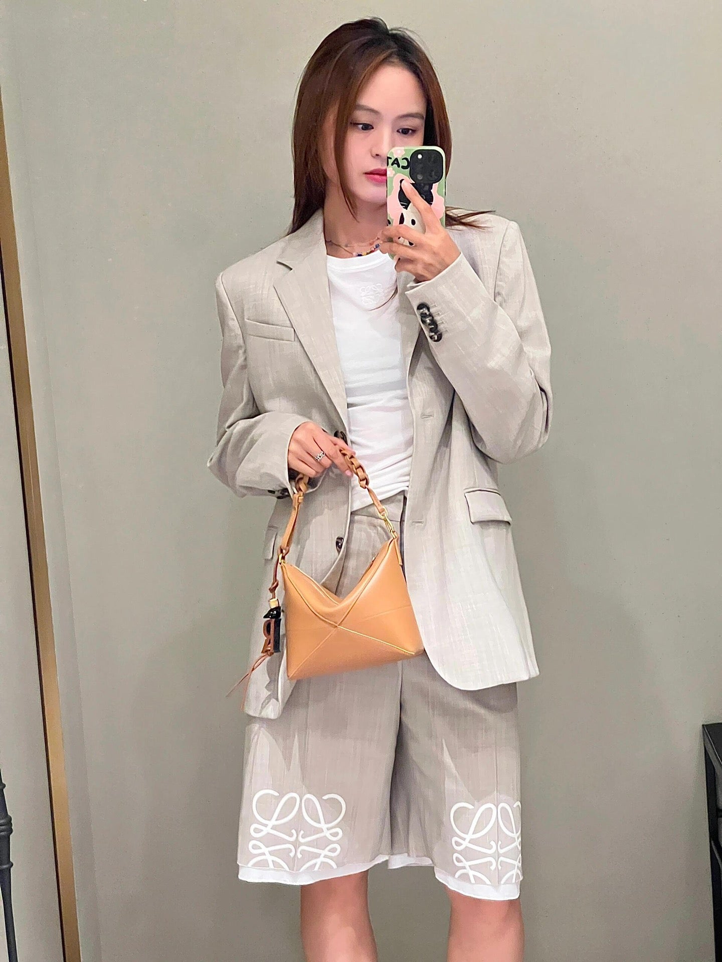 로에베 퍼즐 폴드 파우치