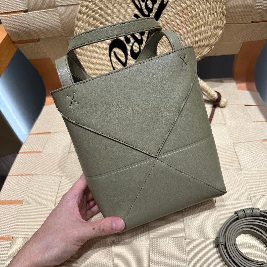 로에베 퍼즐 폴드 토트백 미니