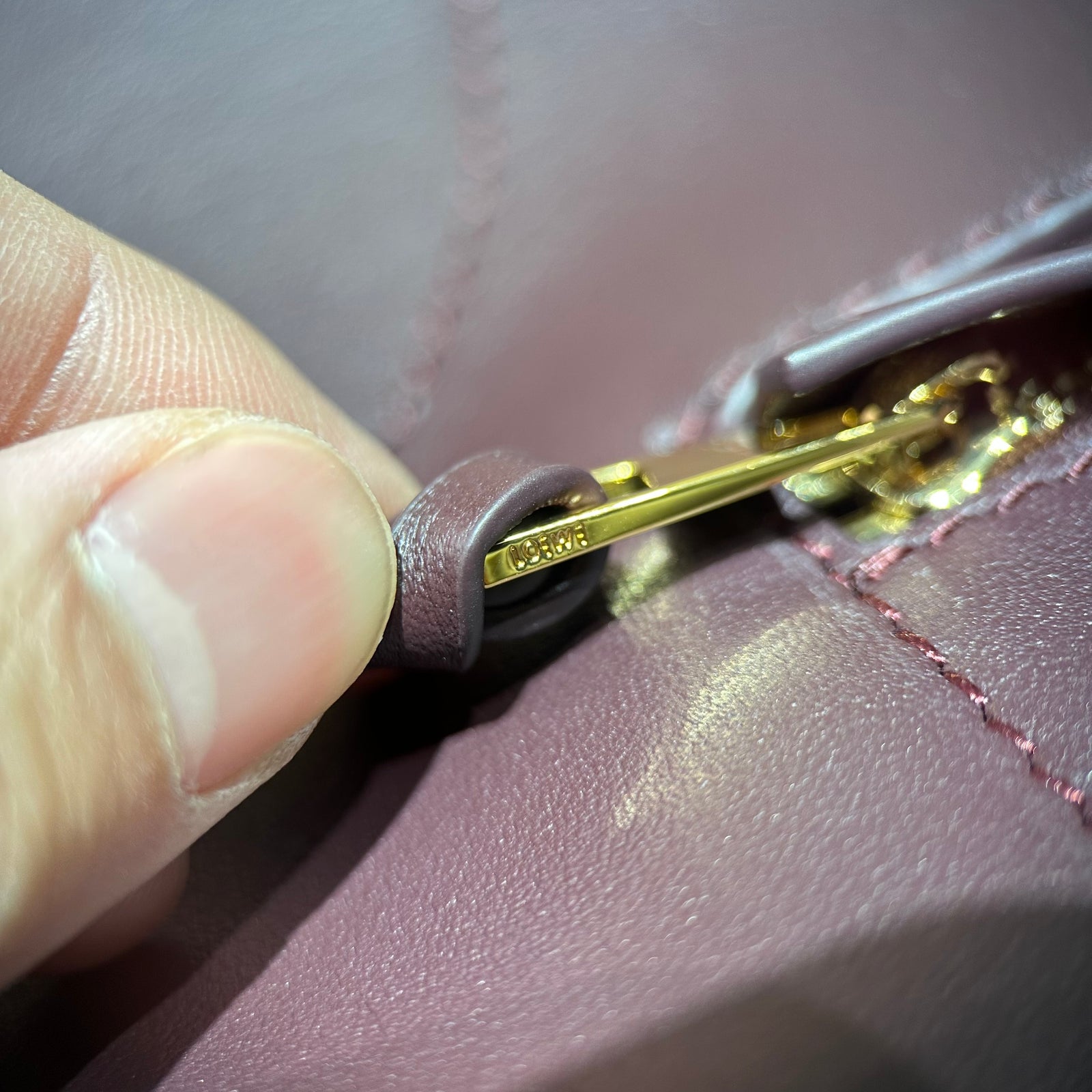 로에베 해먹 슬라이스백