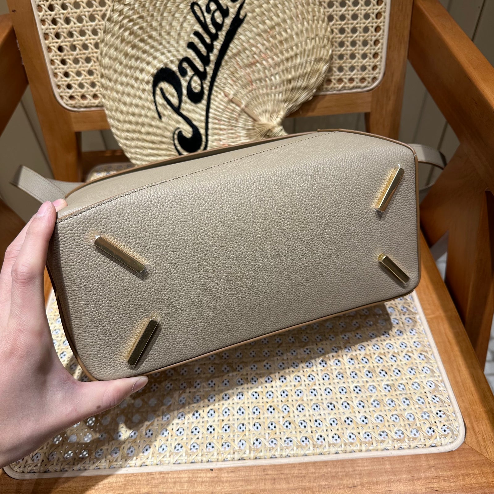 로에베 퍼즐백 미디움