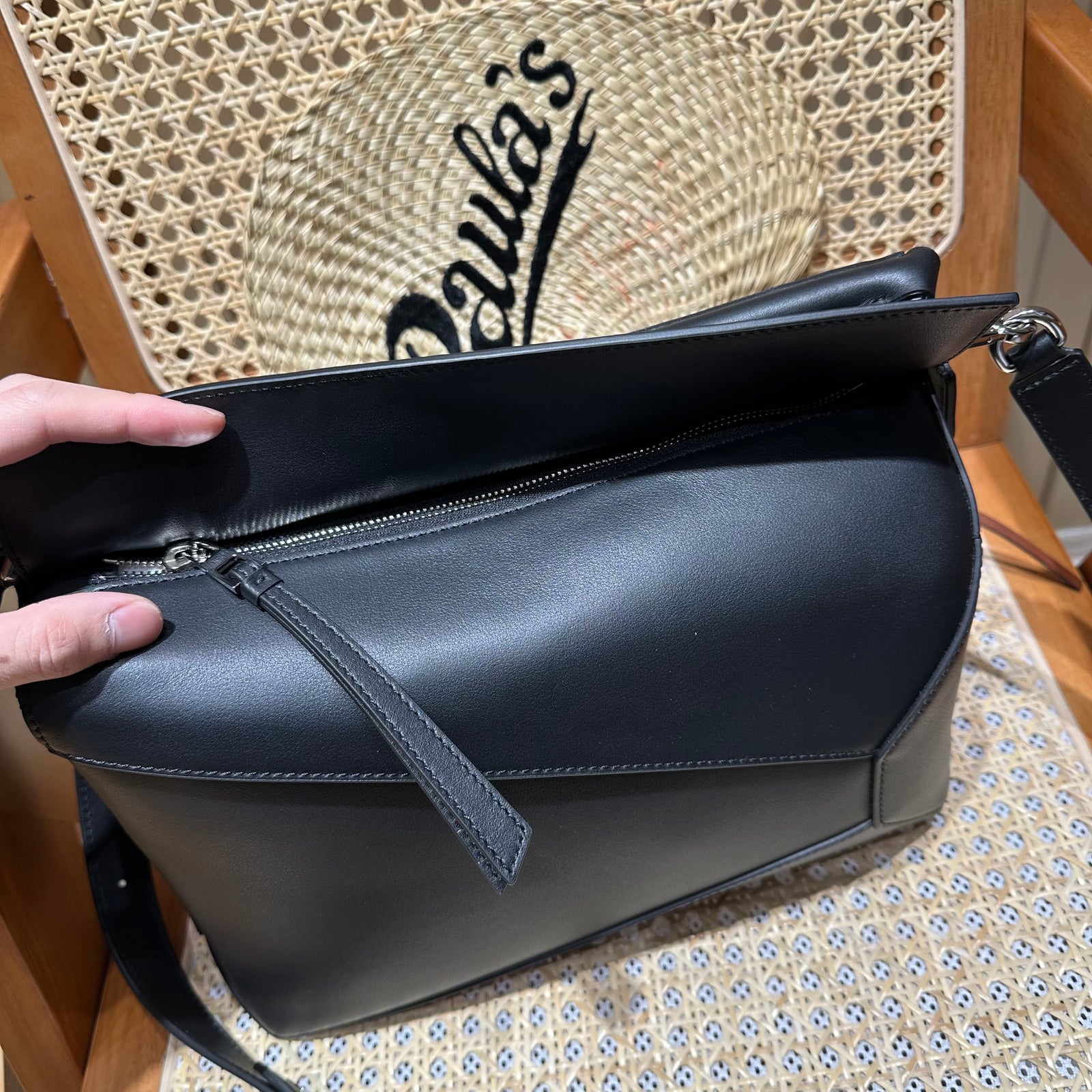 로에베 퍼즐백 미디움