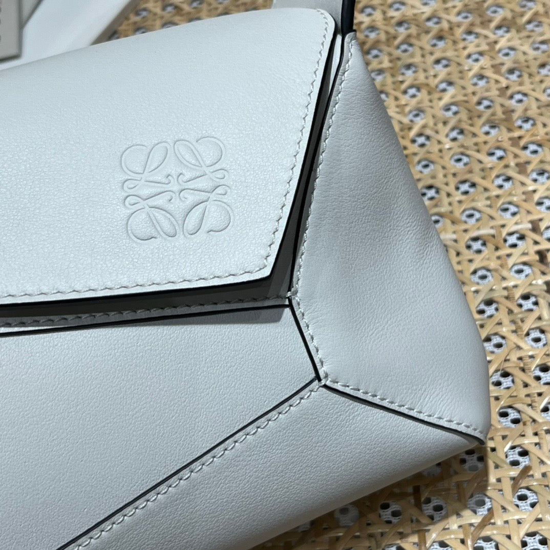 로에베 퍼즐 호보백