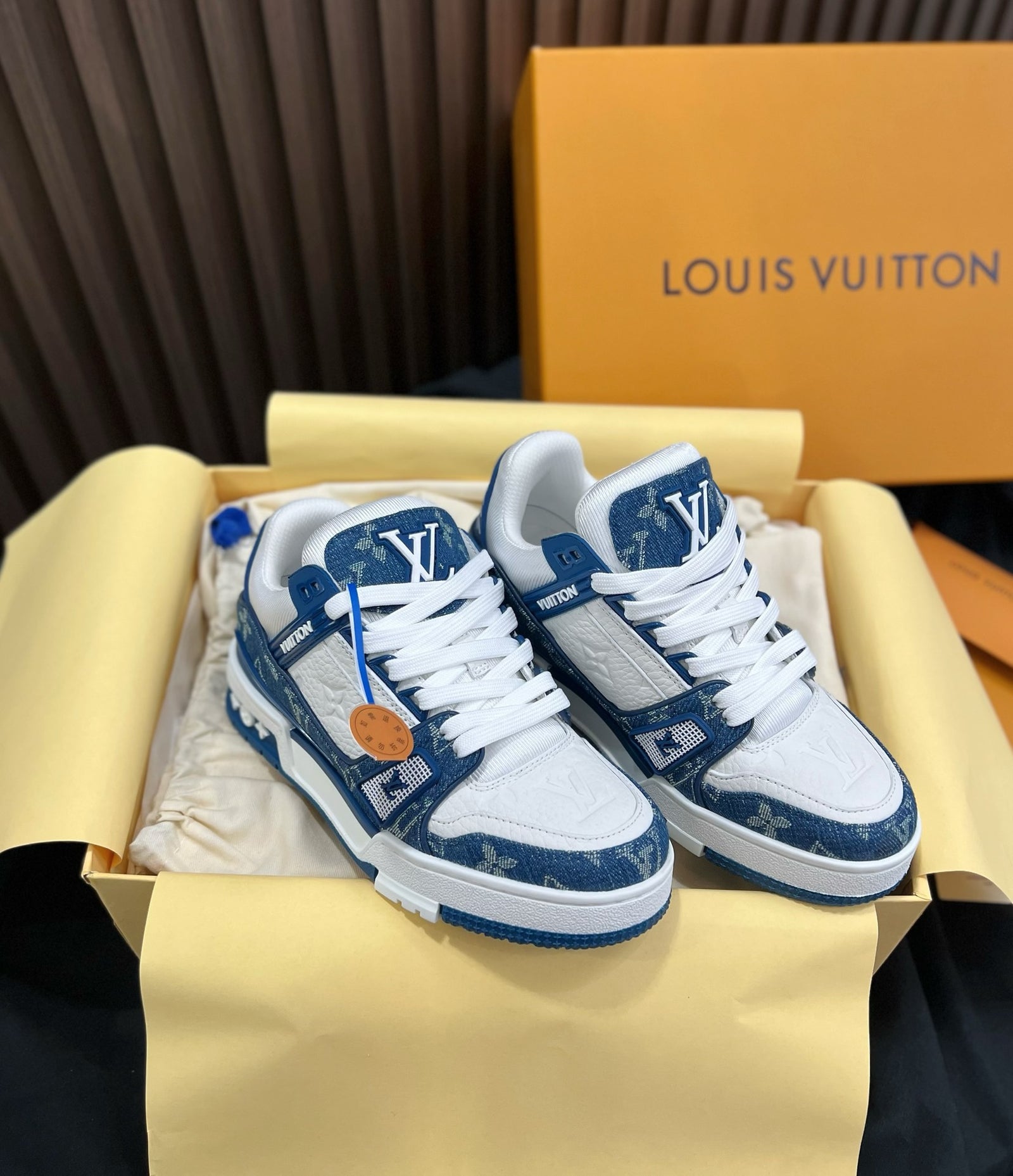 루이비통 LV 트레이너 스니커즈