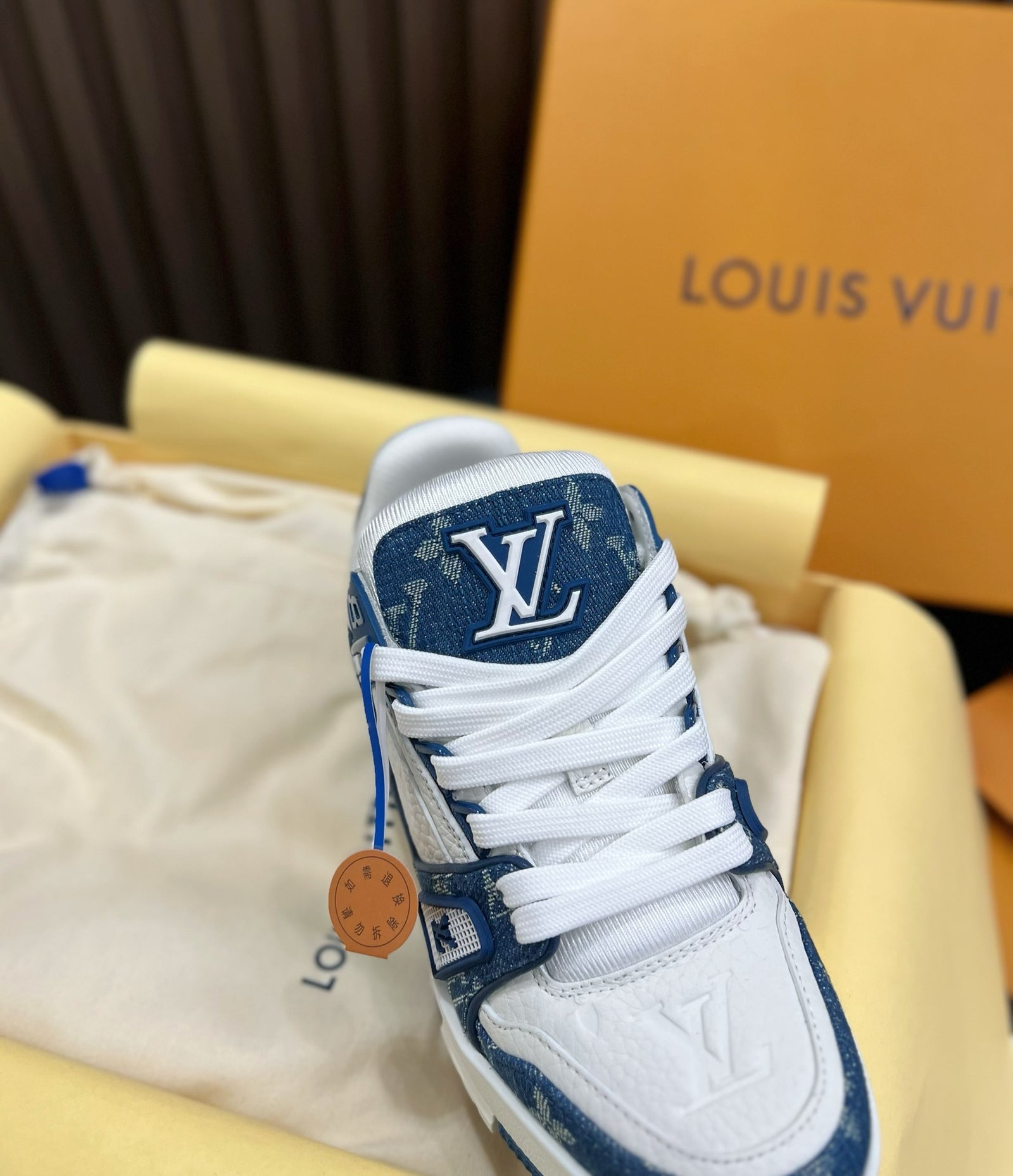 루이비통 LV 트레이너 스니커즈