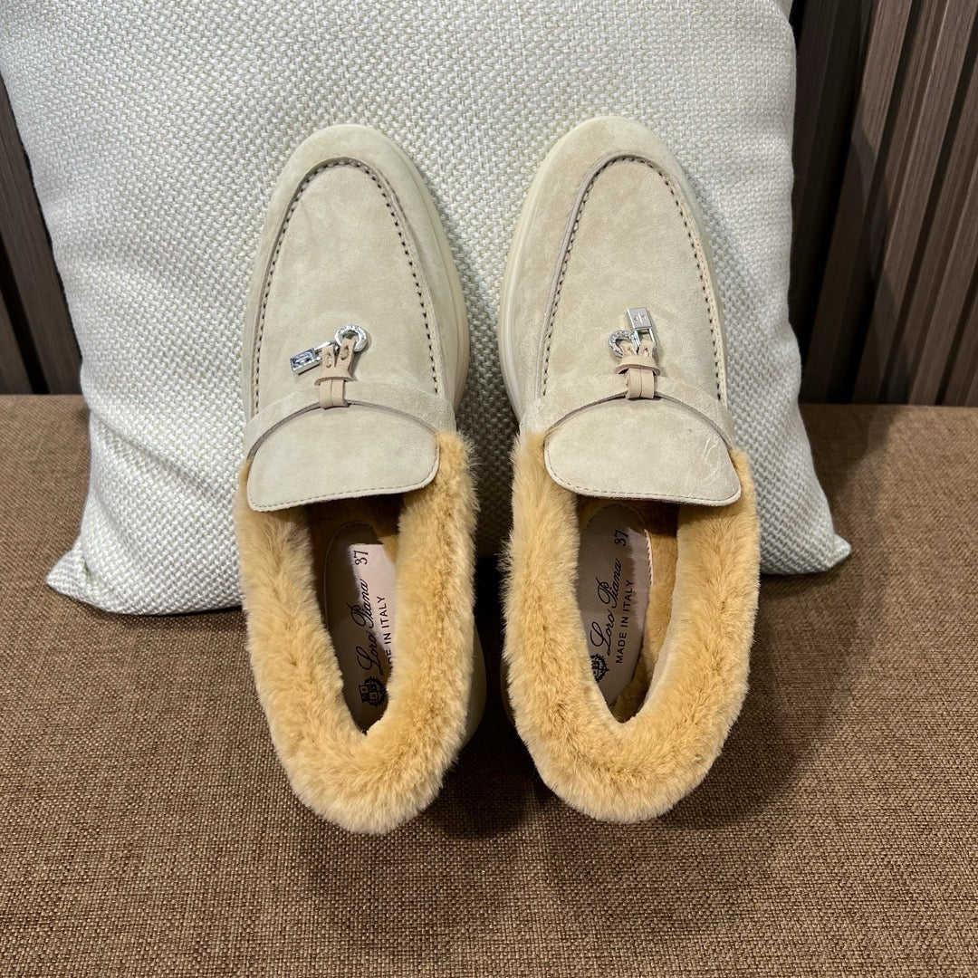로로피아나 퍼 썸머워크 로퍼