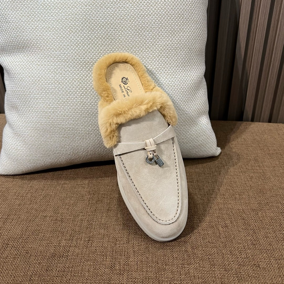 로로피아나 퍼 바부슈 참스 워크 뮬