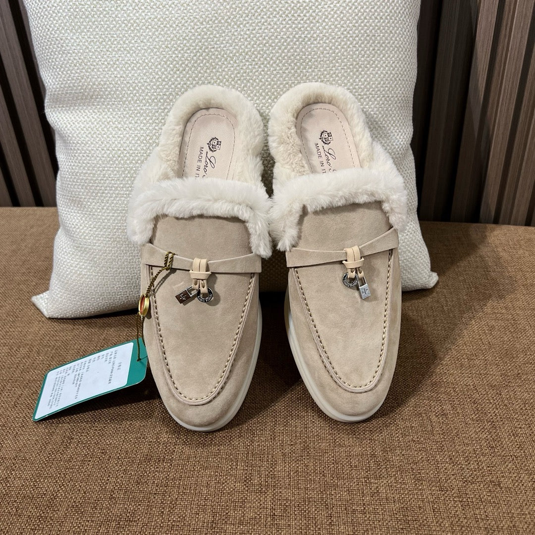 로로피아나 퍼 바부슈 참스 워크 뮬