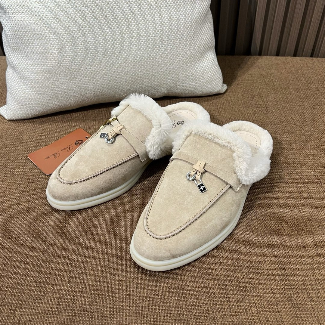 로로피아나 퍼 바부슈 참스 워크 뮬