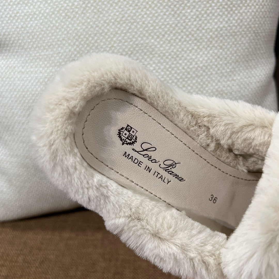 로로피아나 퍼 바부슈 참스 워크 뮬