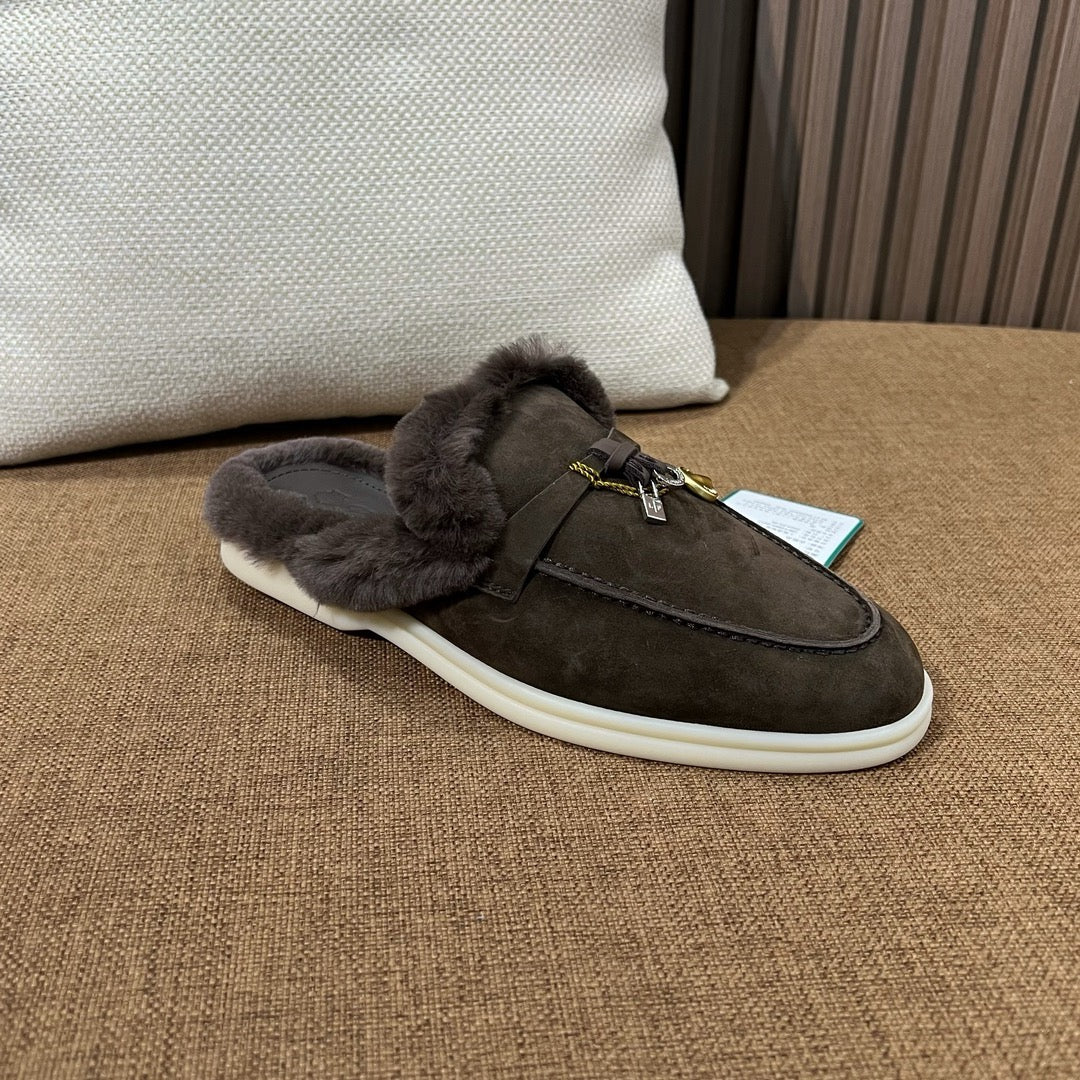 로로피아나 퍼 바부슈 참스 워크 뮬