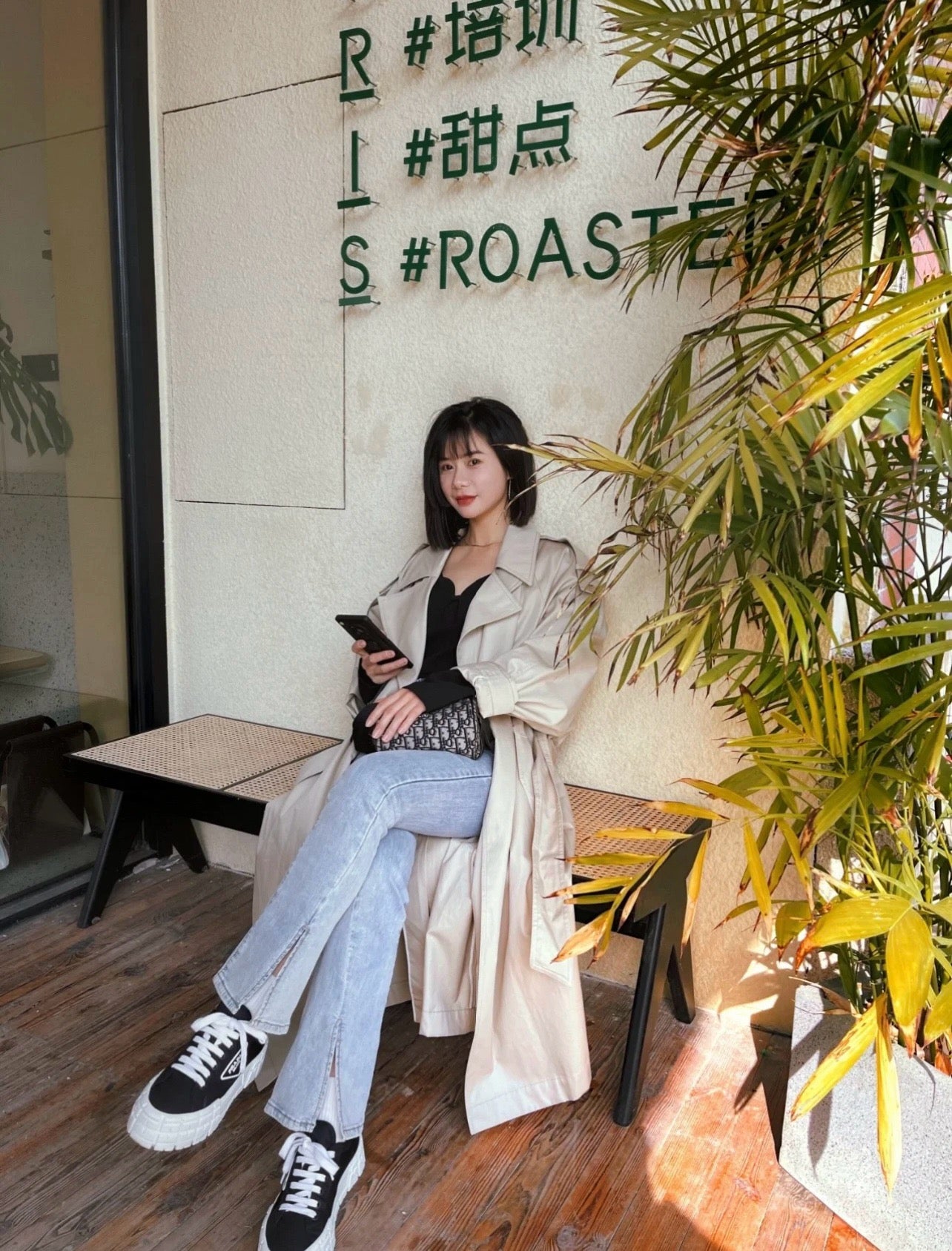 프라다 나일론 개버딘 휠 스니커즈