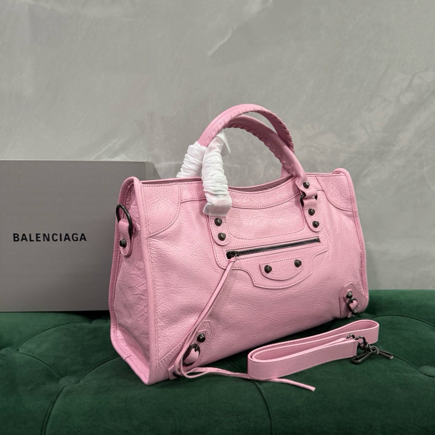 발렌시아가 르 시티백 미디움 (핑크)