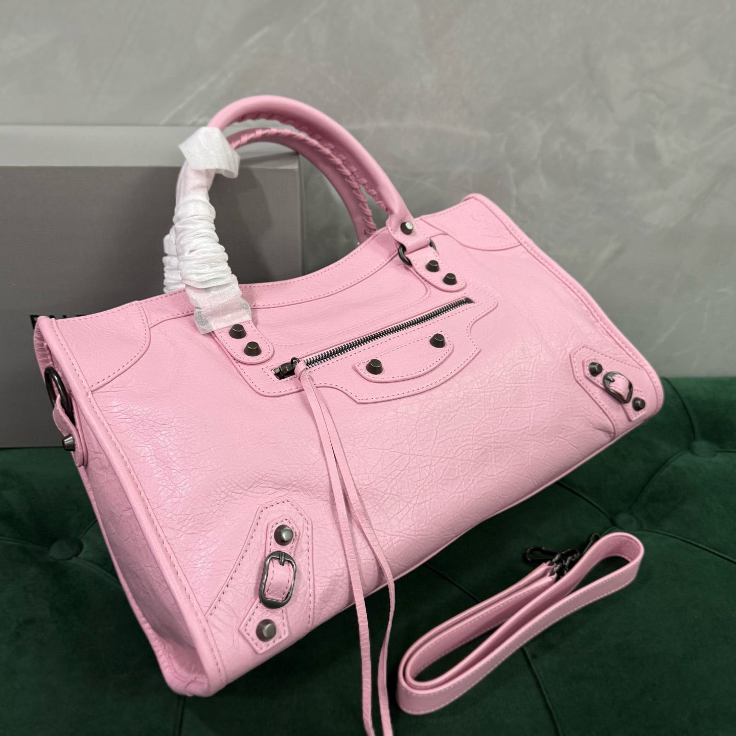 발렌시아가 르 시티백 미디움 (핑크)