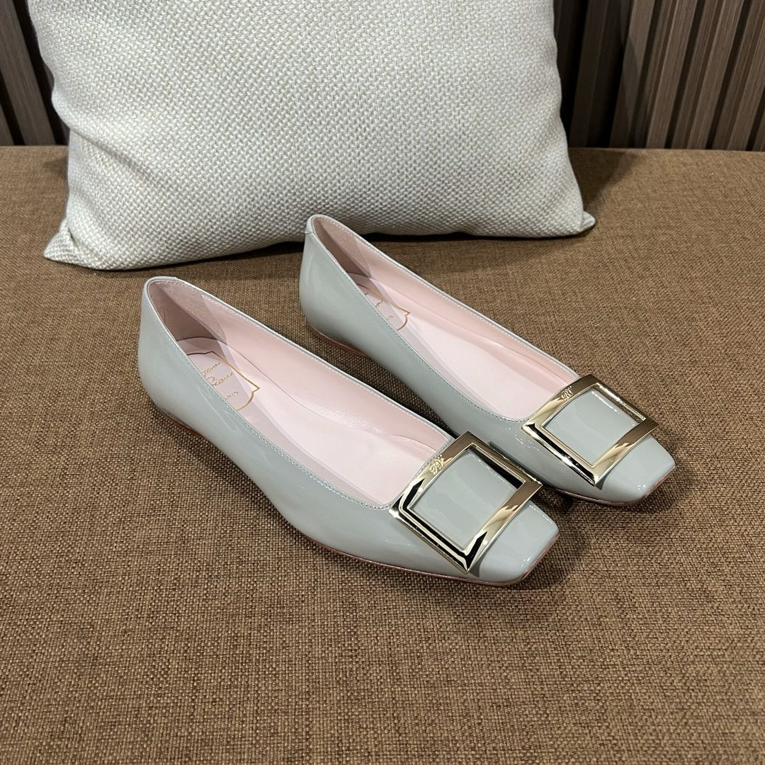 로저비비에 트럼펫 메탈 플랫 슈즈