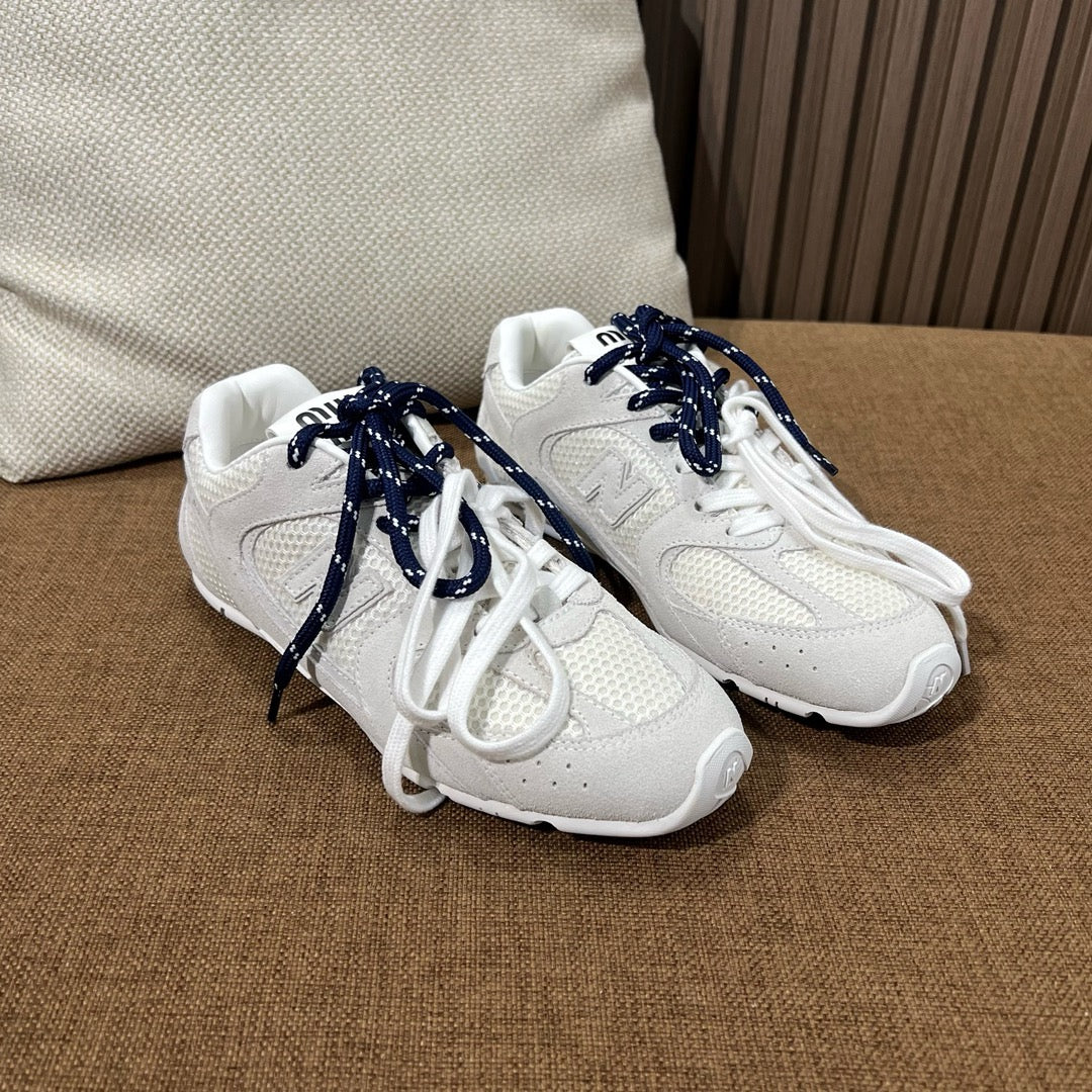 미우미우 X 뉴발란스 530 SL 메쉬 스니커즈